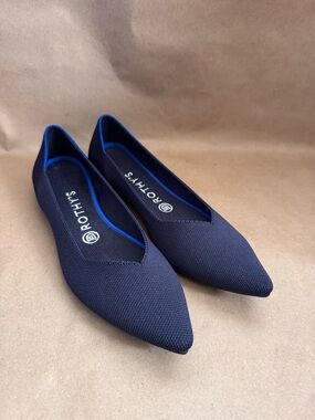 Rothy's The Point Flats in Navy Blue. Size 9